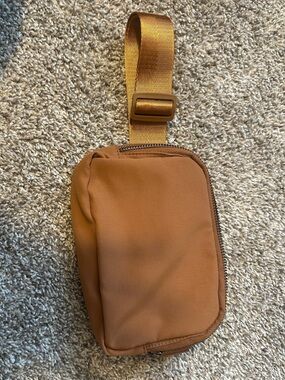Crossbody Belt Bag